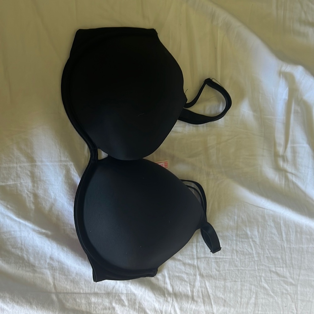 Victorias Secret (PINK) bombshell bra